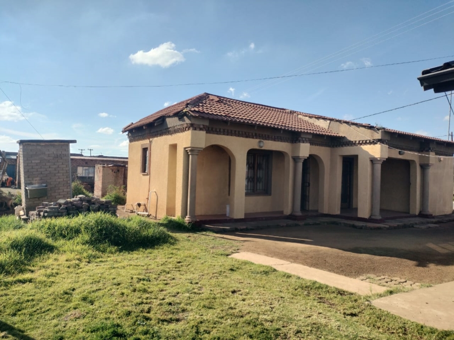 3 Bedroom Property for Sale in Sechaba Mahobeville Free State